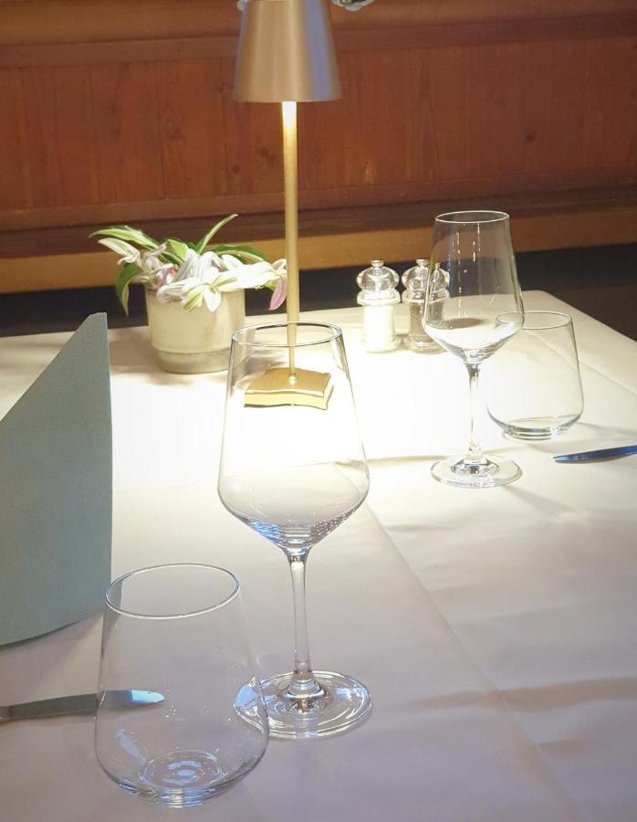 Hotel-Restaurant Grina Simplon Bagian luar foto