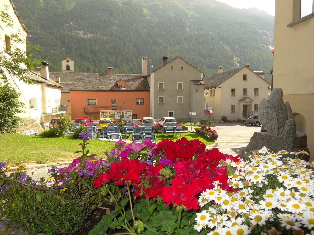 Hotel-Restaurant Grina Simplon Bagian luar foto